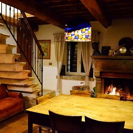 ホテルAgriturismo La Sorgente Di Nepi エクステリア 写真