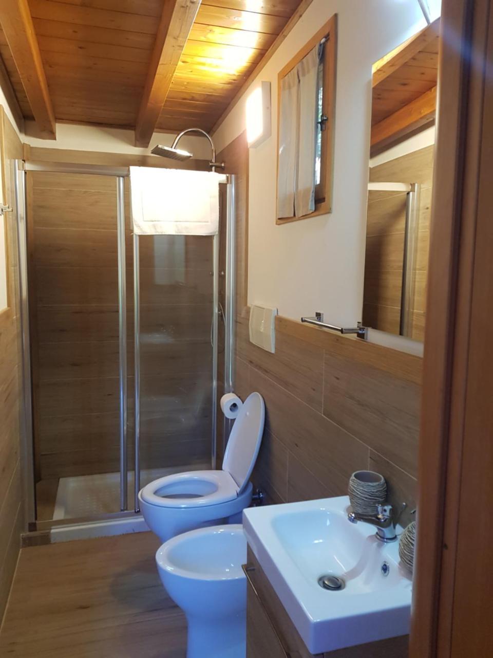 ホテルAgriturismo La Sorgente Di Nepi エクステリア 写真
